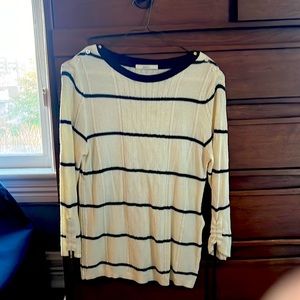 Sessun black and white striped sweater. With tie 3/4 sleeves.